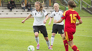 Erstes Zweitliga-Tor für Bremen erzielt: Stefanie Sanders (l.) © 2014 Getty Images