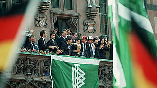 Frankfurter Römer: Empfang der DFB-Elf © 1990 Getty Images