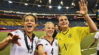 Für Turnierauszeichnungen vorgeschlagen: Celia Sasic (l.) und Nadine Angerer (r.) © 2015 FIFA