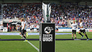 Ab dem 24. Juli geht's wieder rund: 20 Teams spielen um den Drittliga-Pokal © 2014 Getty Images