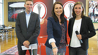 Bastian Haslinger, Moiken Wolk and Julia Wallraff conduct the draw in Frankfurt © DFB
