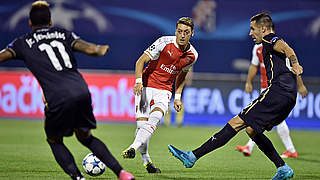 Mesut Özil and Arsenal had a night to forget in Zagreb © 