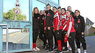 Zu Besuch in der JVA Köln: das Bundesliga-Team des 1. FC Köln © Carsten Kobow