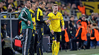 Musste angeschlagen raus: Marco Reus (r.) beim 4:0 gegen Qäbälä © 2015 Getty Images