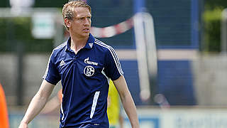 Verlängert seinen Vertrag bis 2020: Schalkes U 17-Trainer Frank Fahrenhorst © 2013 Getty Images
