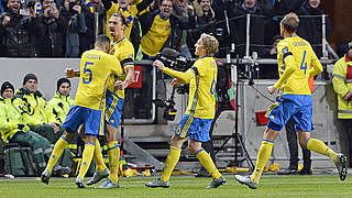 Auf dem Weg zur EURO: Schweden siegt im Hinspiel gegen Dänemark © 2015 Getty Images