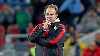 Muss beim VfB nach dem 0:4 gegen den FC Augsburg gehen: Trainer Alexander Zorniger © 2015 Getty Images