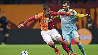 Spielt in 2016 in der Europa League: Lukas Podolski (l.) mit Galatasaray © OZAN KOSE/AFP/Getty Images