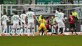 23 Bundesligaspiele und immer mindestens ein Gegentor: Werder droht Negativrekord © 2016 Getty Images