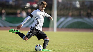 Volle Konzentration: Lukas Boeder leitet einen Seitenwechsel ein.  © 2016 Getty Images