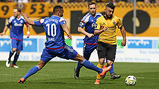 Aufstiegsfeier verschoben: Aias Aosman (r.) und Dynamo Dresden © 2016 Getty Images