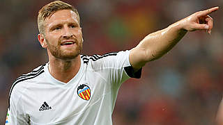 Mustafi helped Valencia to a much needed victory © 2015 Getty Images