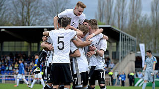 Die deutsche U 16 hat den Länderspiel-Klassiker gegen Italien 3:2 gewonnen. © 2016 Getty Images