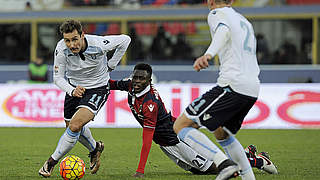 Bereitet den Ausgleichstreffer für Lazio Rom gegen den FC Bologna vor: Miroslav Klose (l.) © imago