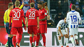 Muss beim nächsten Freundschaftsspiel der Bayern zuschauen: Jérôme Boateng (3.v.r.) © Getty Images