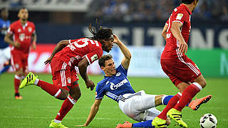 Goretzka (M.) zu Renato Sanches (l.): 