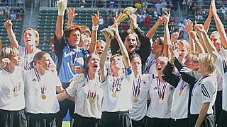WM 2003: Die deutsche Frauen-Nationalmannschaft sichert sich erstmals den WM-Titel © Foto: Bongarts/GettyImages