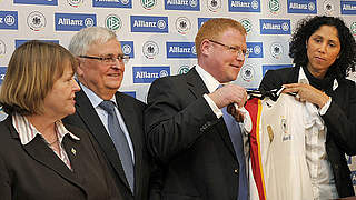 Eine starke Allianz: Mit neuem Sponsor ins WM-Jahr 2011 © OK/Kunz