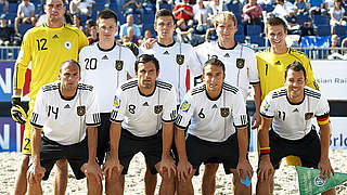 Beachsoccer Team Germany: mit Romrig (unten, r.) und Weirauch (oben, 3.v.l.)  © Beach Soccer World Wide