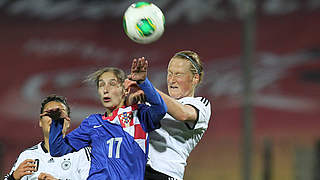 Ins Team gekämpft: Melanie Behringer (r.) © imago