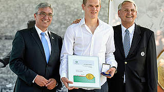 Matthias Ginter (M.): ""Diese Auszeichnung bedeutet mir sehr, sehr viel" © Bongarts/GettyImages