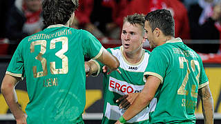 Schoss das Tor zum historischen Sieg der SpVgg Greuther Fürth: Felix Klaus (M.) © Bongarts/GettyImages