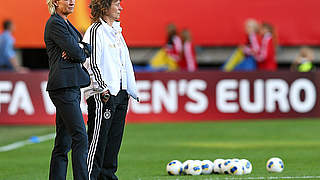 "Spielerisch sehr viel besser als in den letzten Spielen": Bundestrainerin Neid (l.) © Bongarts/GettyImages