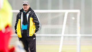 Betreut die Gäste aus Nordkorea: Ex-Bundesliga-Trainer Klaus Schlappner © Bongarts/GettyImages