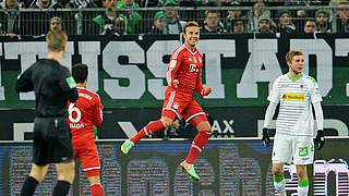 Rising high: Mario Götze scores in Mönchengladbach © Bongarts/GettyImages