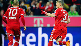 Schweinsteiger (r.): der Nationalspieler trifft © Bongarts/GettyImages