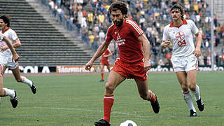 Leverkusens Bundesligapremiere: Breitner (M.) und die Bayern gewinnen 1979 mit 3:1 © imago