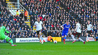 Six league goals for Chelsea: Schürrle (third from right) © imago