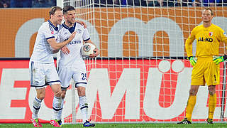 Eiskalt gegen Augsburg: Huntelaar (M.) © Bongarts/GettyImages