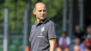 Sechs Zähler Rückstand auf Spitzenreiter Wolfsburg: Werder-Coach Viktor Skripnik © Bongarts/GettyImages