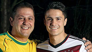 Gemeinsame Leidenschaft Fußball: Vater Franklin und Sohn Leonardo Bittencourt  © DFB