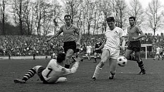 1964 Premierenmeister in der Bundesliga mit dem 1. FC Köln: Wolfgang Weber (r.) © imago