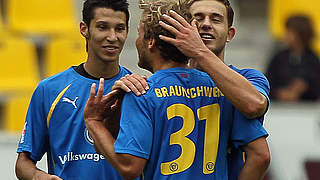 Auch im vierten Spiel ein Sieg: Braunschweig jubelt auch in Aalen © Bongarts/GettyImages