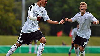 Jubel beim Torschützen zum 1:0: Devante Parker (l.) trifft gegen die Niederlande © Bongarts/GettyImages