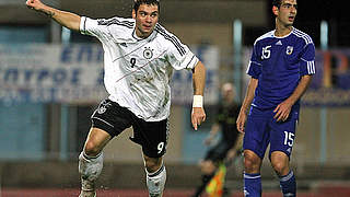 Scored the first goal: Pierre-Michel Lasogga (l.) © Bongarts/GettyImages