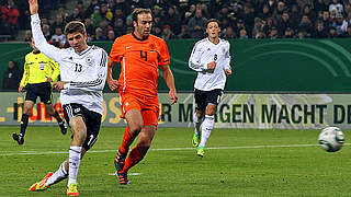 Der Beginn eines perfekten Endes: Müller trifft zum 1:0 gegen Oranje © Bongarts/GettyImages