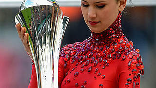 Diese Trophäe ist das Ziel: Der DFB-Pokal der Frauen © Bongarts/GettyImages