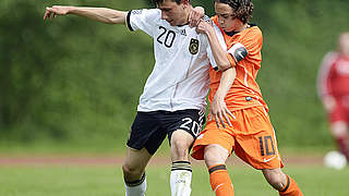 Bester Torschütze: Junioren-Nationalspieler Alessandro Fiore Tapia (l.) © Bongarts/GettyImages