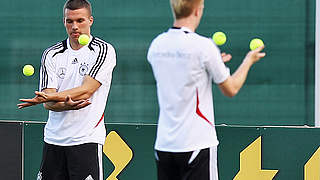 Konzentration beim Jonglieren: Podolski und Co. © Bongarts/GettyImages