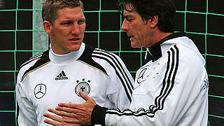 Im Gespräch: Schweinsteiger und Löw © Bongarts/GettyImages