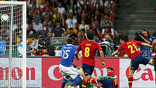 Kopfball ins Glück: Silva (r.) trifft zum 1:0 © Bongarts/GettyImages