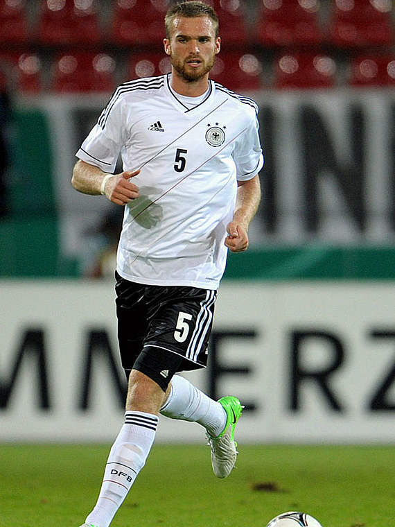 U 21-Nationalspieler Kirchhoff zum FC Bayern :: DFB ...