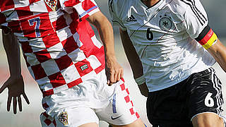 Niederlage zum Auftakt: Mart Ristl (r.) und die U 17 © Bongarts/GettyImages