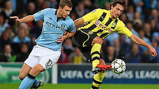 Enge Duelle in Manchester: Dzeko (l.) gegen Dortmunds Hummels © Bongarts/GettyImages