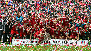 Eröffnet die 51. Bundesliga-Saison am 9. August: Triple-Sieger Bayern München © Bongarts/GettyImages