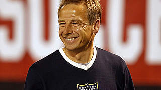 Kann trotz der Niederlage lachen: US-Coach Jürgen Klinsmann © Bongarts/GettyImages